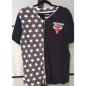 90’s Vintage Chicago Bulls Button Shirt